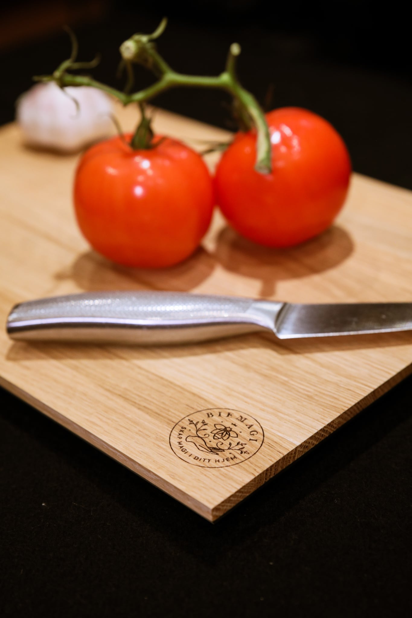 Skjærebrett i eik – Biemagi nr. 1